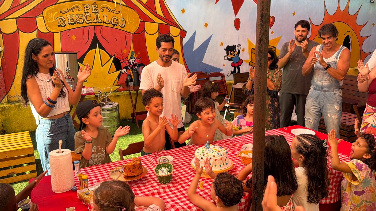 Aniversário do Martin, momento do parabéns