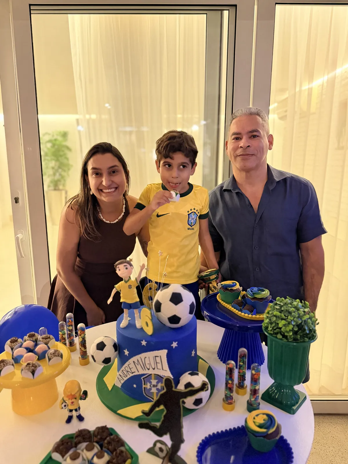 Aniversário do Miguel, comemoração de 6 anos